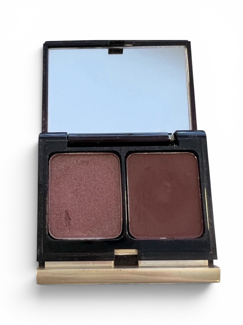 Kevyn Aucoin The Eye Shadow Duo #216 – Silvered Lilac / Bloodroses